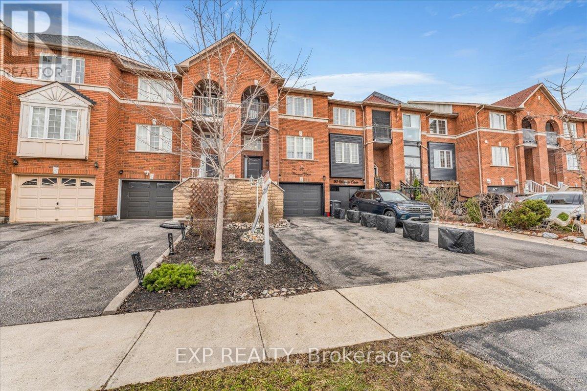 97 Winners Circle, Brampton, Ontario  L7A 1M2 - Photo 2 - W13123478