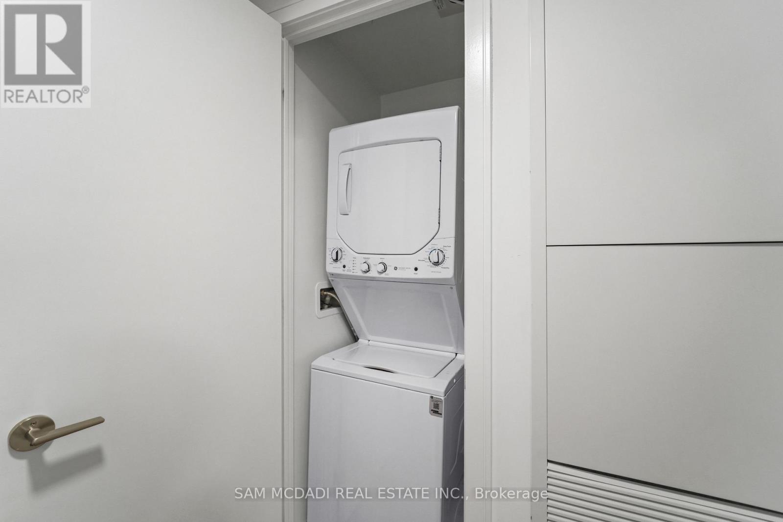 1513 - 86 Dundas Street E, Mississauga, Ontario  L5A 0B1 - Photo 23 - W13123552