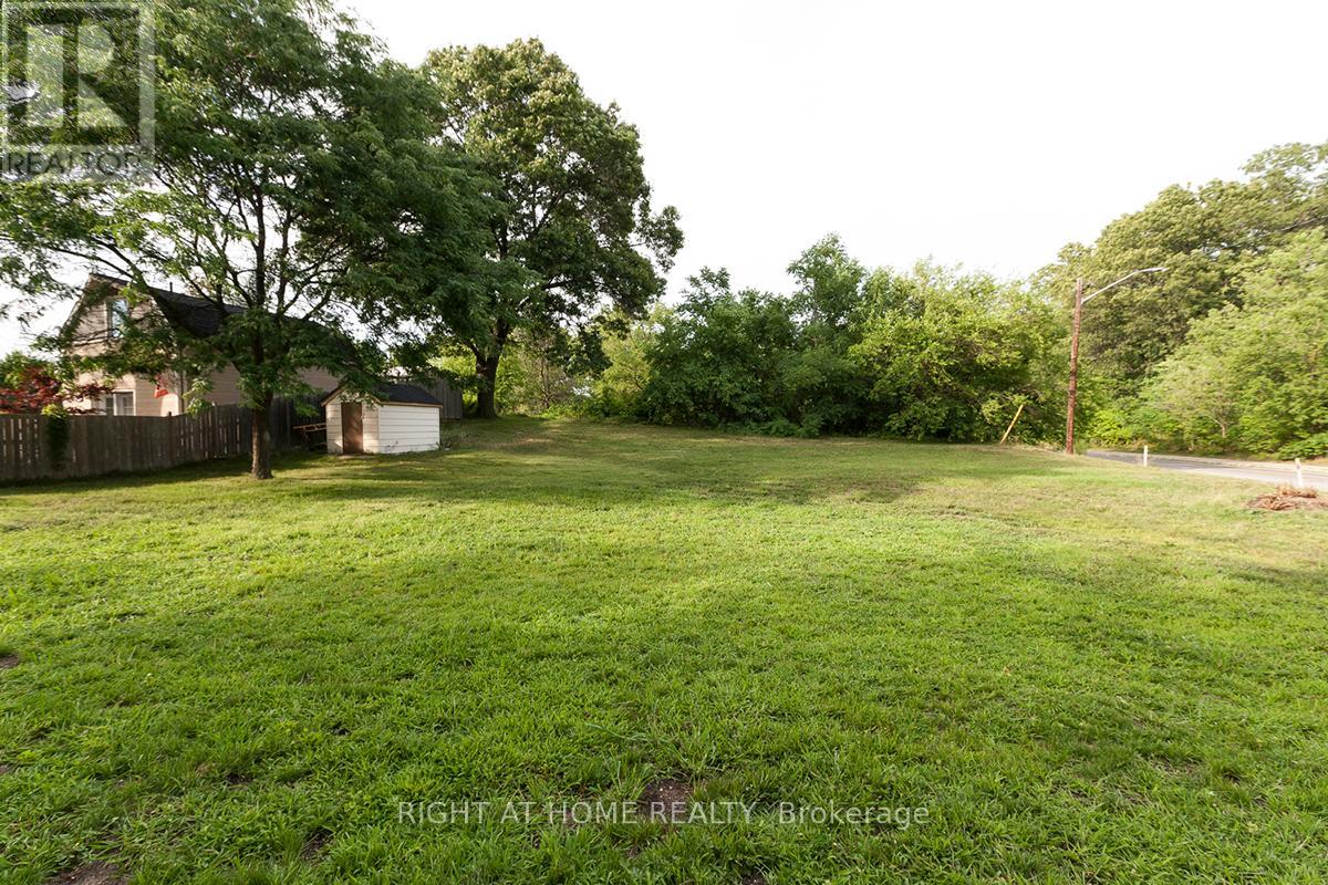 1627 Glenburnie Road, Mississauga, Ontario  L5G 3E4 - Photo 16 - W13123556