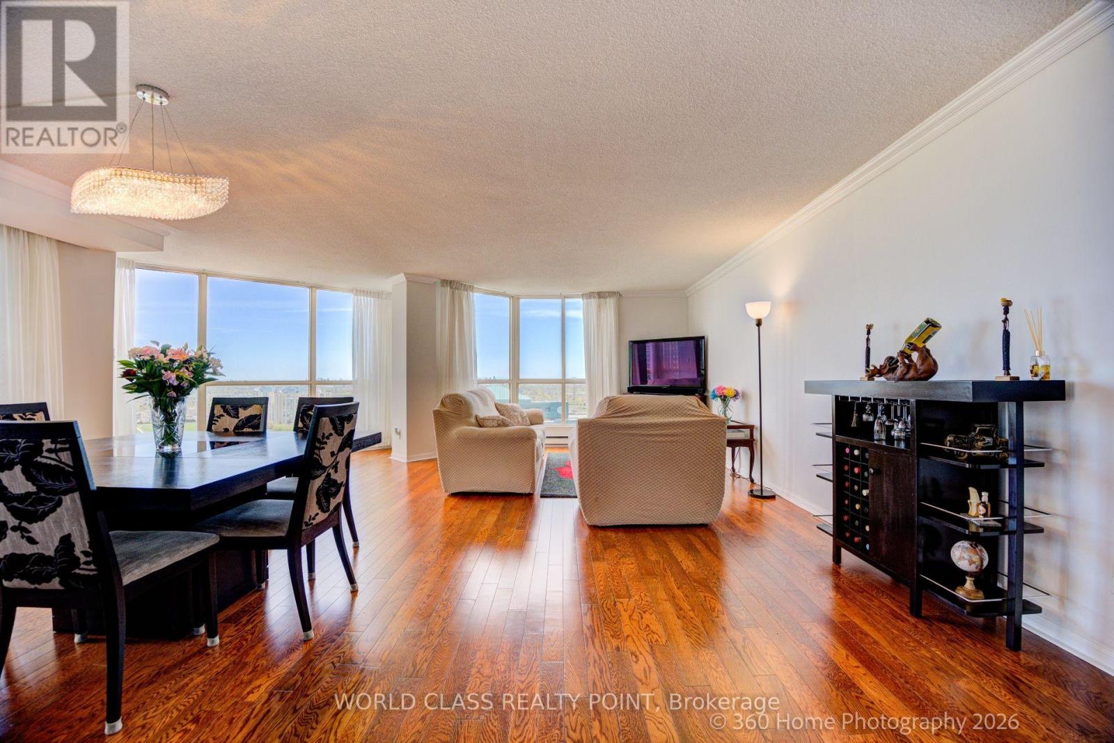 1811 - 55 Kingsbridge Garden Circle, Mississauga, Ontario  L5R 1Y1 - Photo 2 - W13123602