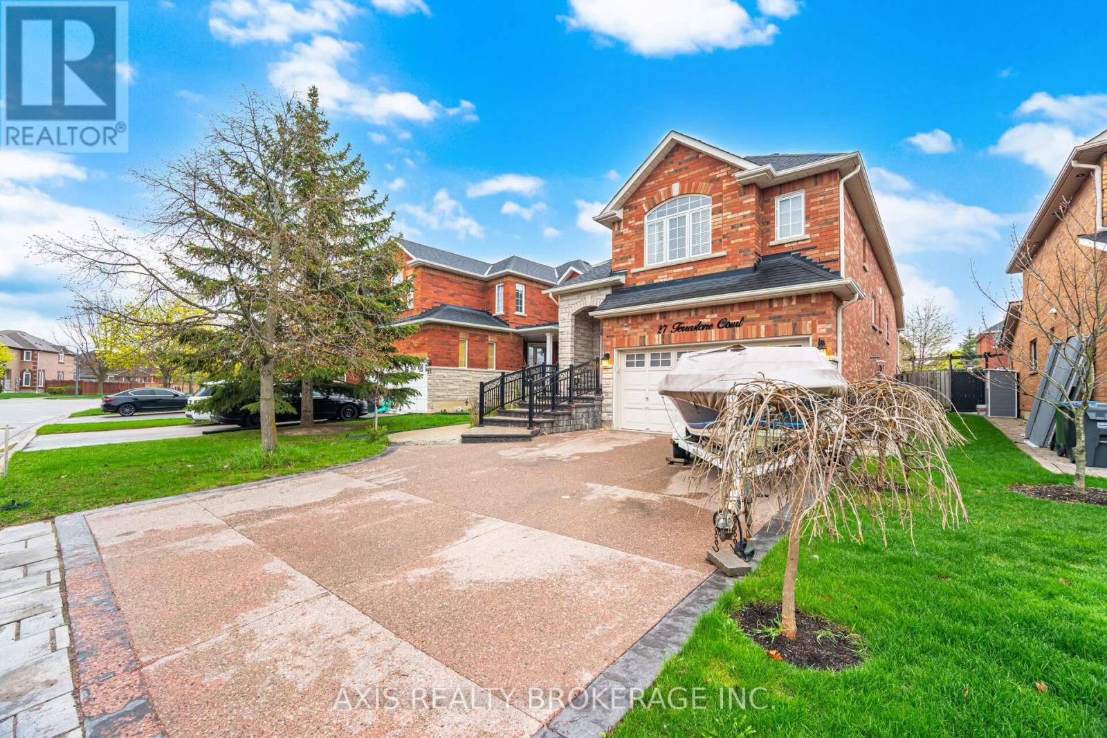 27 Terrastone Court, Caledon, Ontario  L7E 2G7 - Photo 3 - W13123670