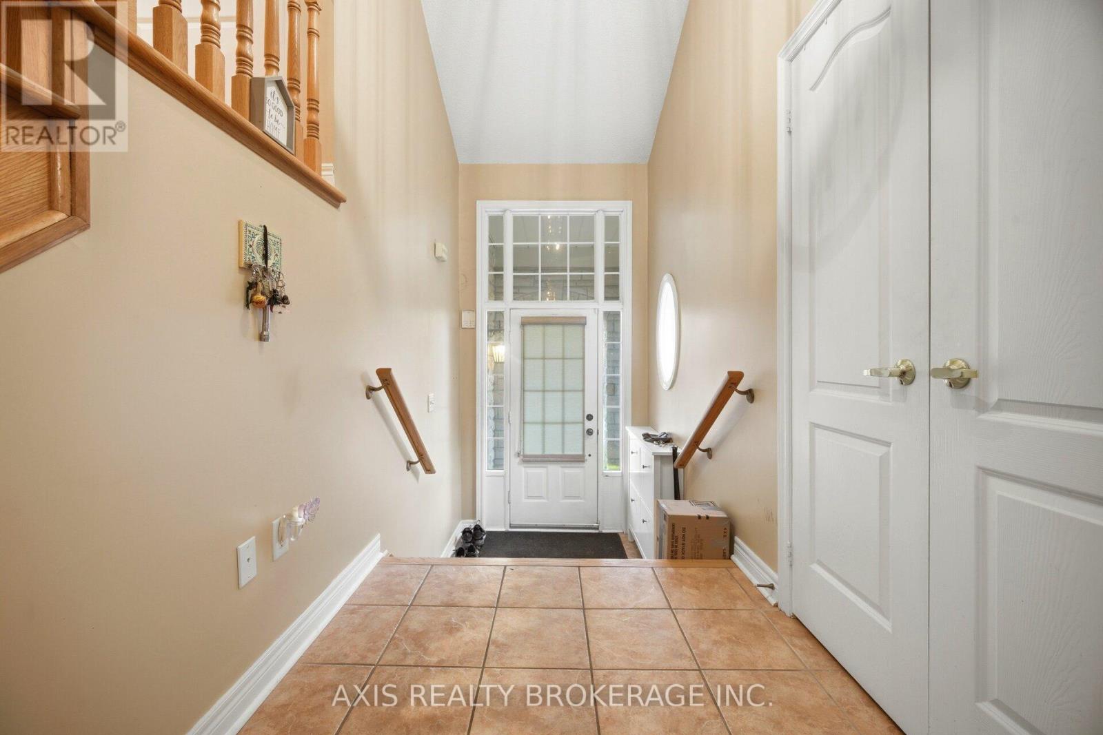 27 Terrastone Court, Caledon, Ontario  L7E 2G7 - Photo 7 - W13123670