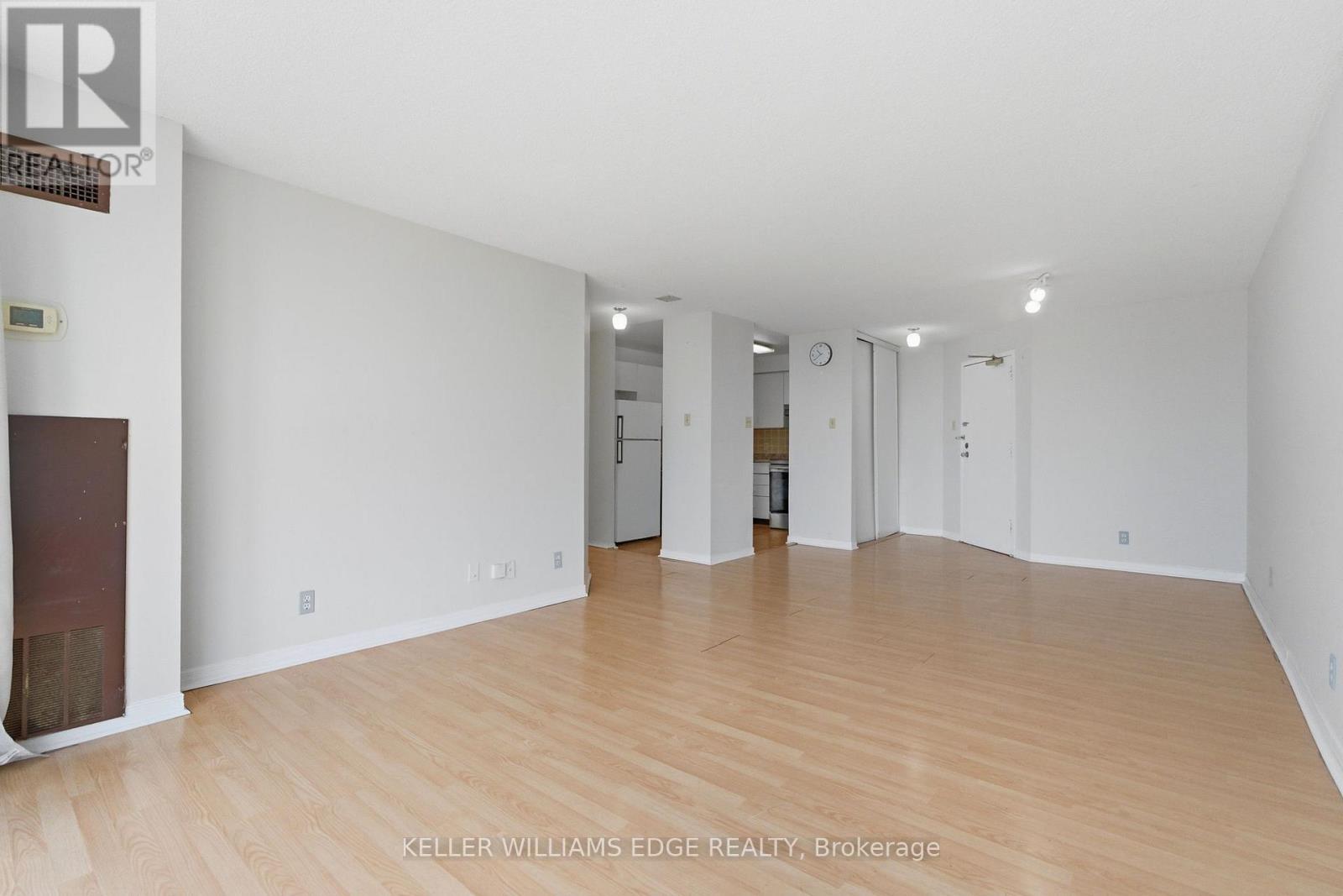 2206 - 25 Trailwood Drive, Mississauga, Ontario  L4Z 3K9 - Photo 5 - W13123684