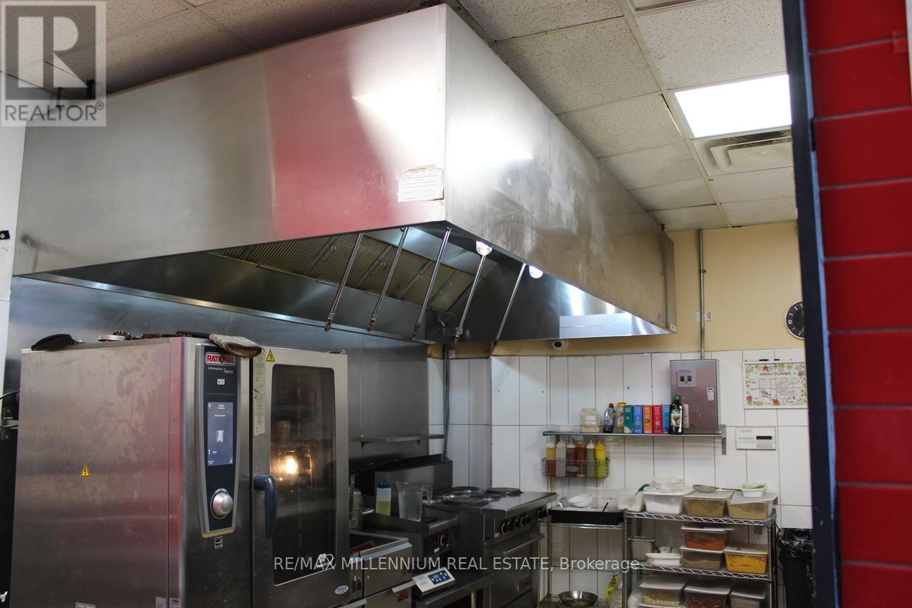 104 - 2240 Lakeshore Boulevard W, Toronto, Ontario  M8V 0B1 - Photo 15 - W13123708