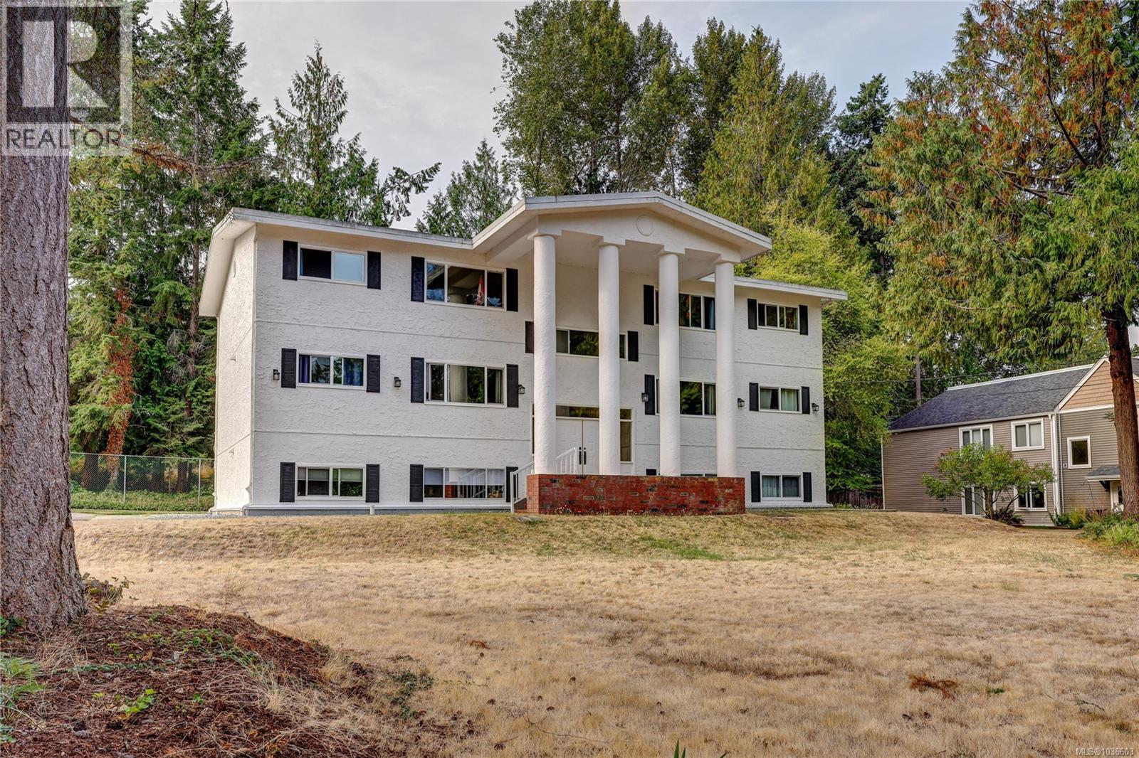 6 322 Village Way, Qualicum Beach, British Columbia  V9K 1N4 - Photo 1 - 1036603