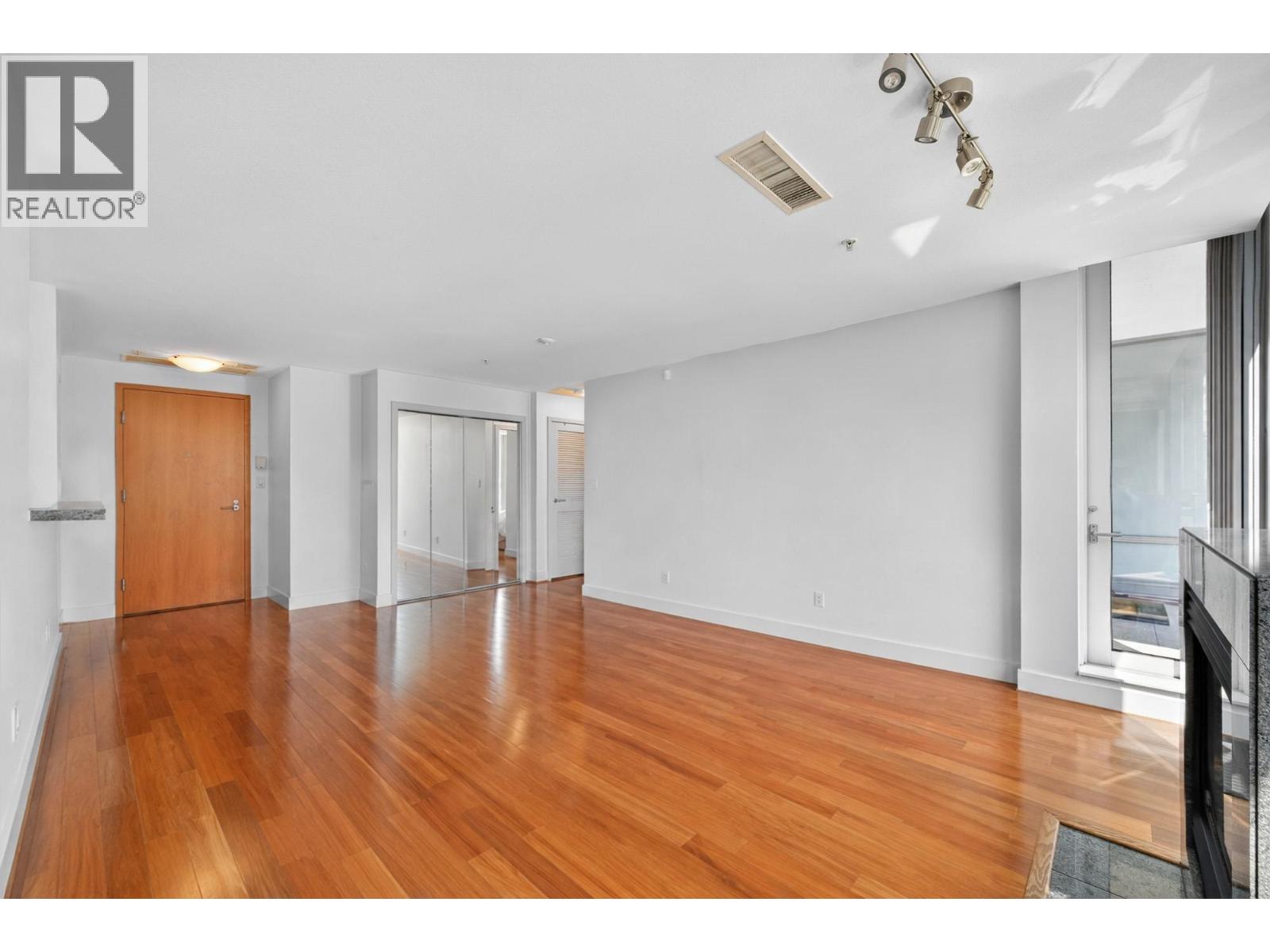 1004 590 Nicola Street, Vancouver, British Columbia  V6G 3J8 - Photo 12 - R3116971