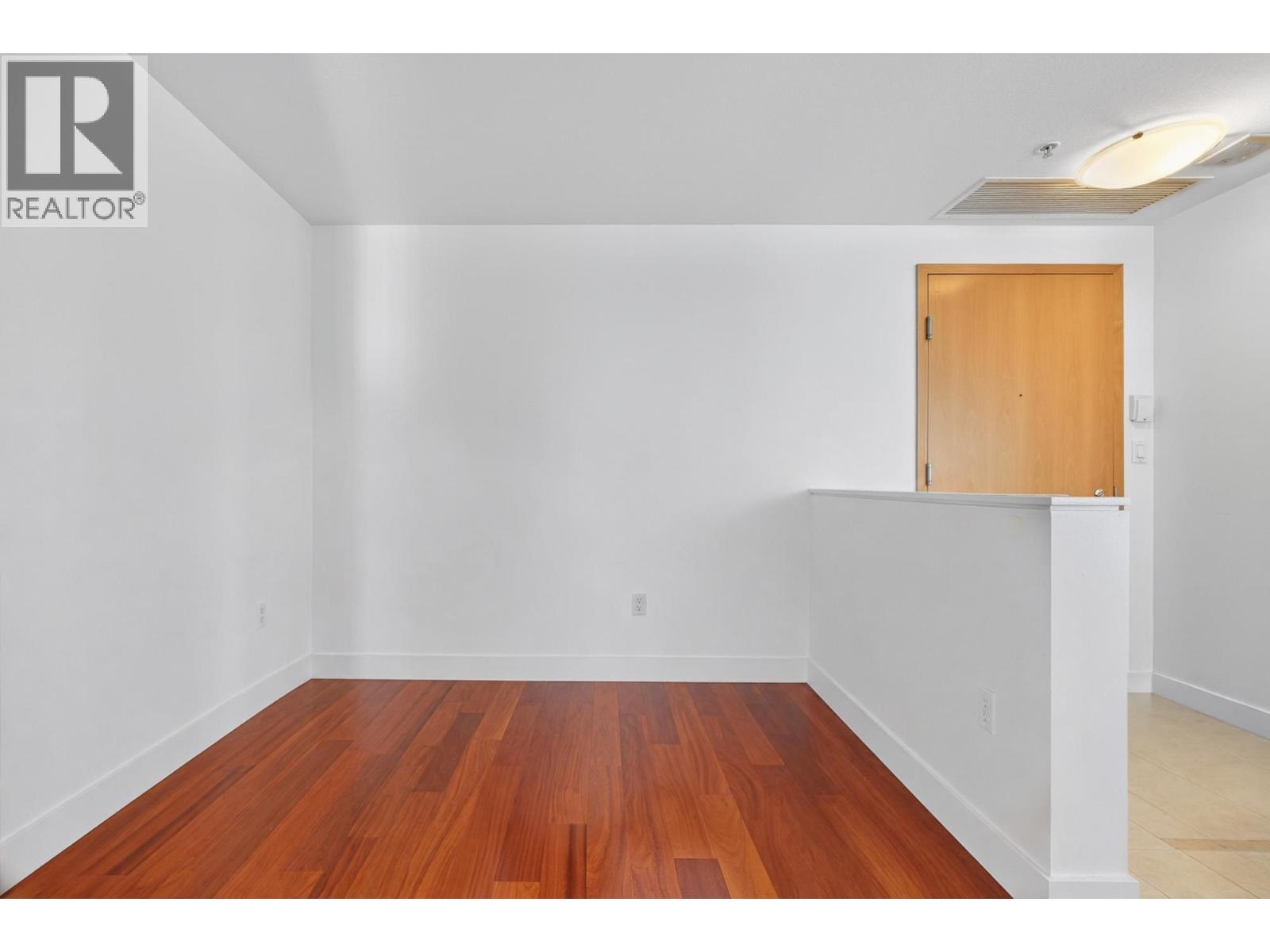 1004 590 Nicola Street, Vancouver, British Columbia  V6G 3J8 - Photo 2 - R3116971