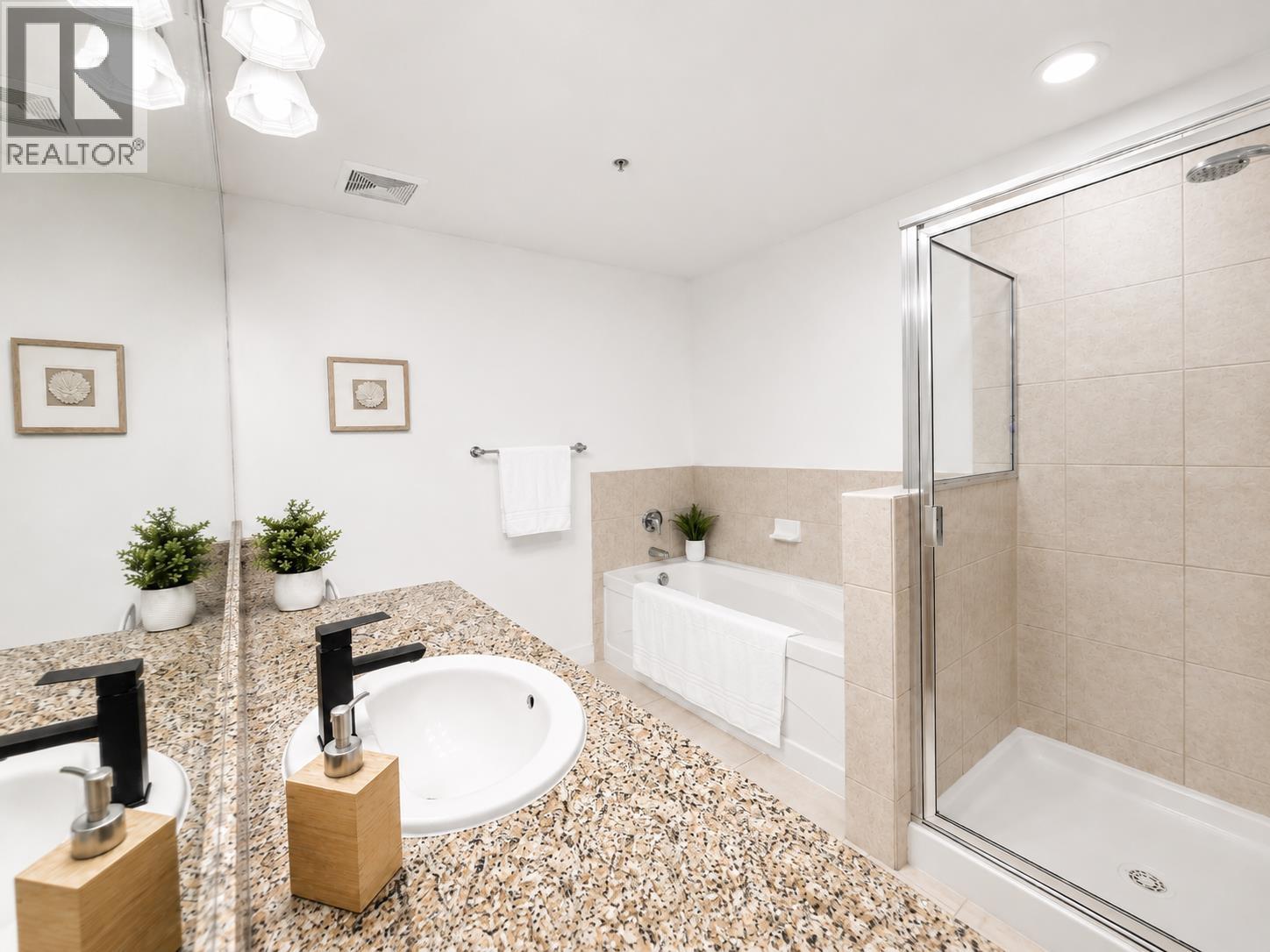 1701 15 E Royal Avenue, New Westminster, British Columbia  V3L 0A9 - Photo 12 - R3102905