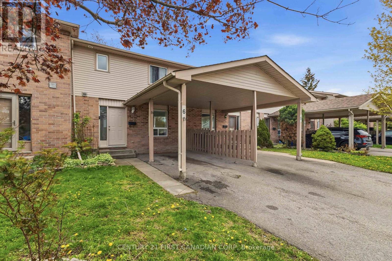 6 - 720 Deveron Crescent
