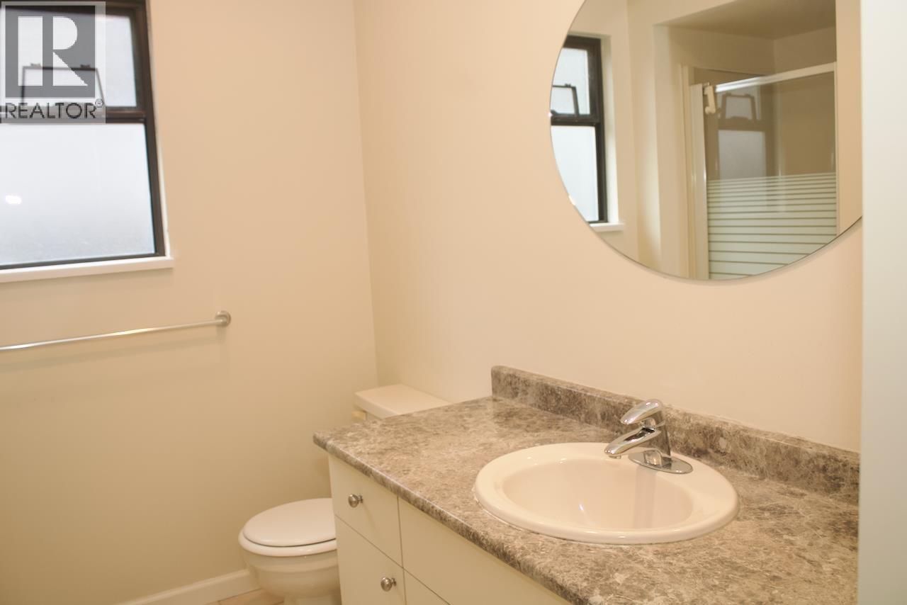 1624 W 61st Avenue, Vancouver, British Columbia  V6P 2C3 - Photo 13 - R3123167