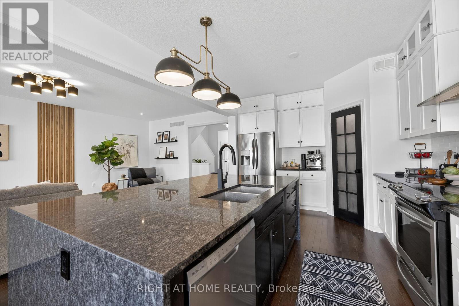 67 Ambrous Crescent, Guelph, Ontario  N1G 0E4 - Photo 9 - X13123452
