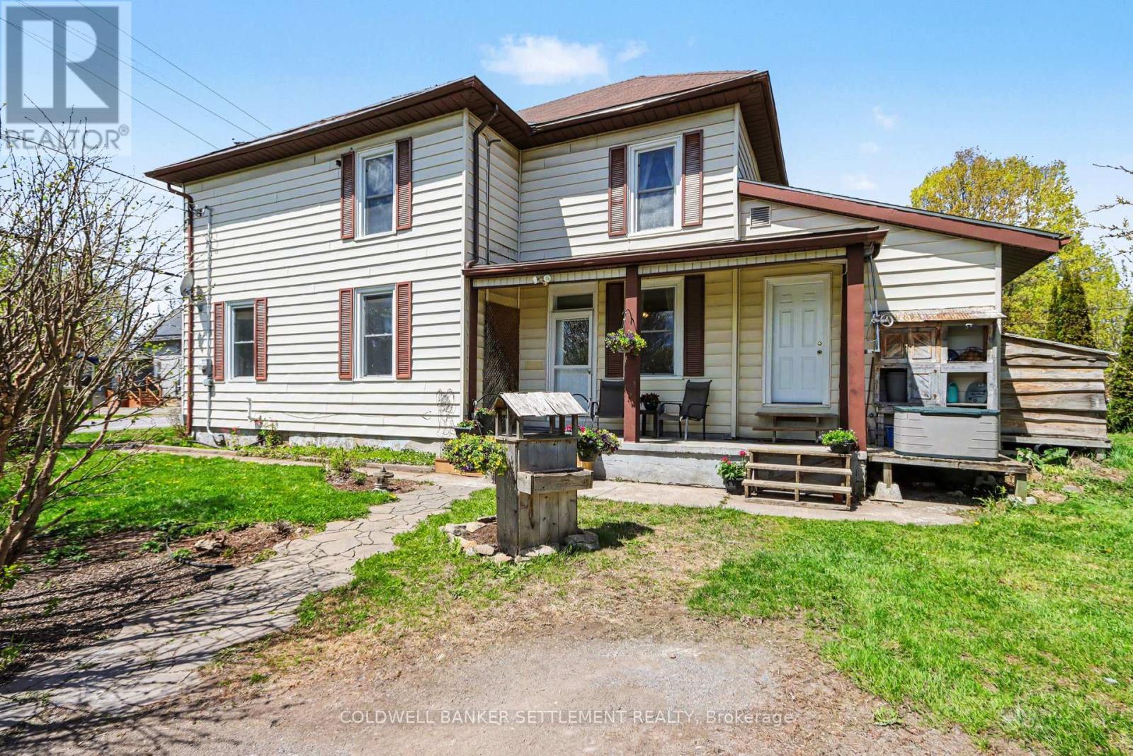9 Jubilee Street, Montague, Ontario  K7A 2W9 - Photo 2 - X13123840