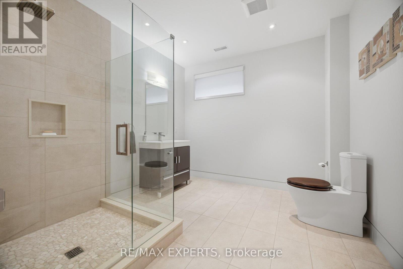 1527 Glenhill Crescent, Mississauga, Ontario  L5H 3C4 - Photo 40 - W13020210