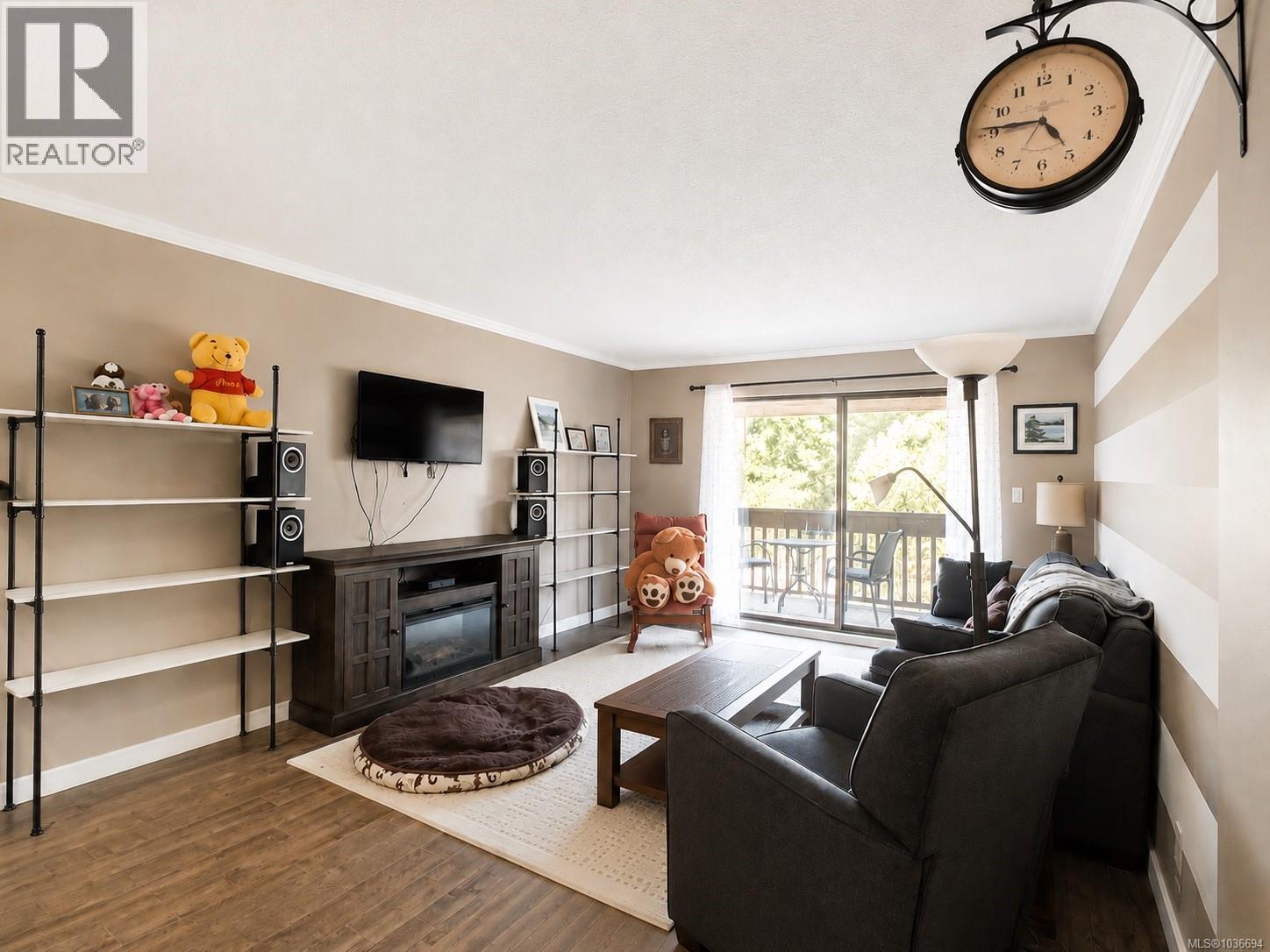 410 3277 Glasgow Ave, Saanich, British Columbia  V8X 1M3 - Photo 5 - 1036694
