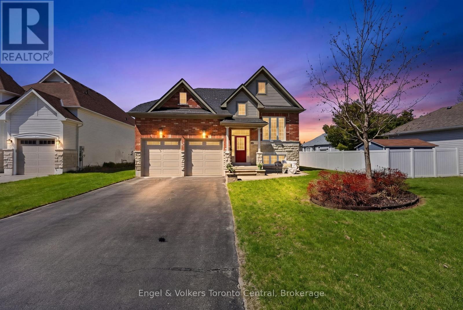 48 ORIOLE CRESCENT, Wasaga Beach, Ontario