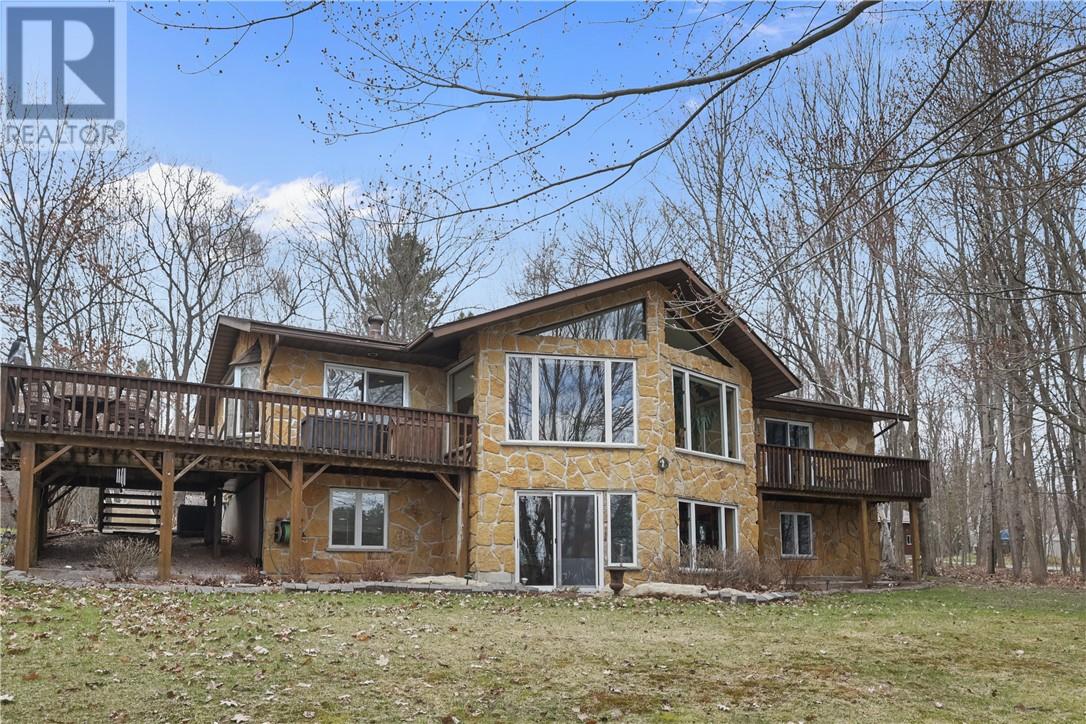 1870 B Bay Of Islands, Whitefish Falls, Ontario  P0P 2H0 - Photo 2 - 2127731