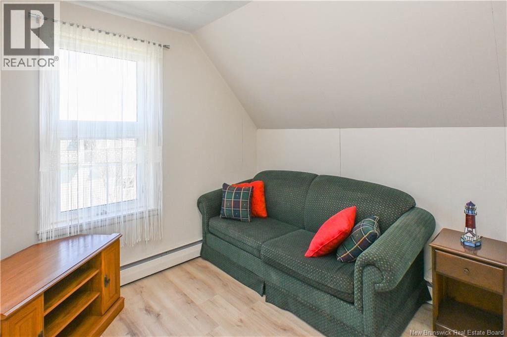 351 Saint-Pierre E. Boulevard, Caraquet, New Brunswick  E1W 1B4 - Photo 32 - NB133222