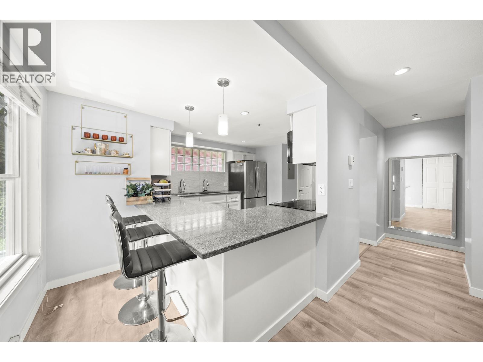 601 W 16th Avenue, Vancouver, British Columbia  V5Z 1S5 - Photo 9 - R3123203