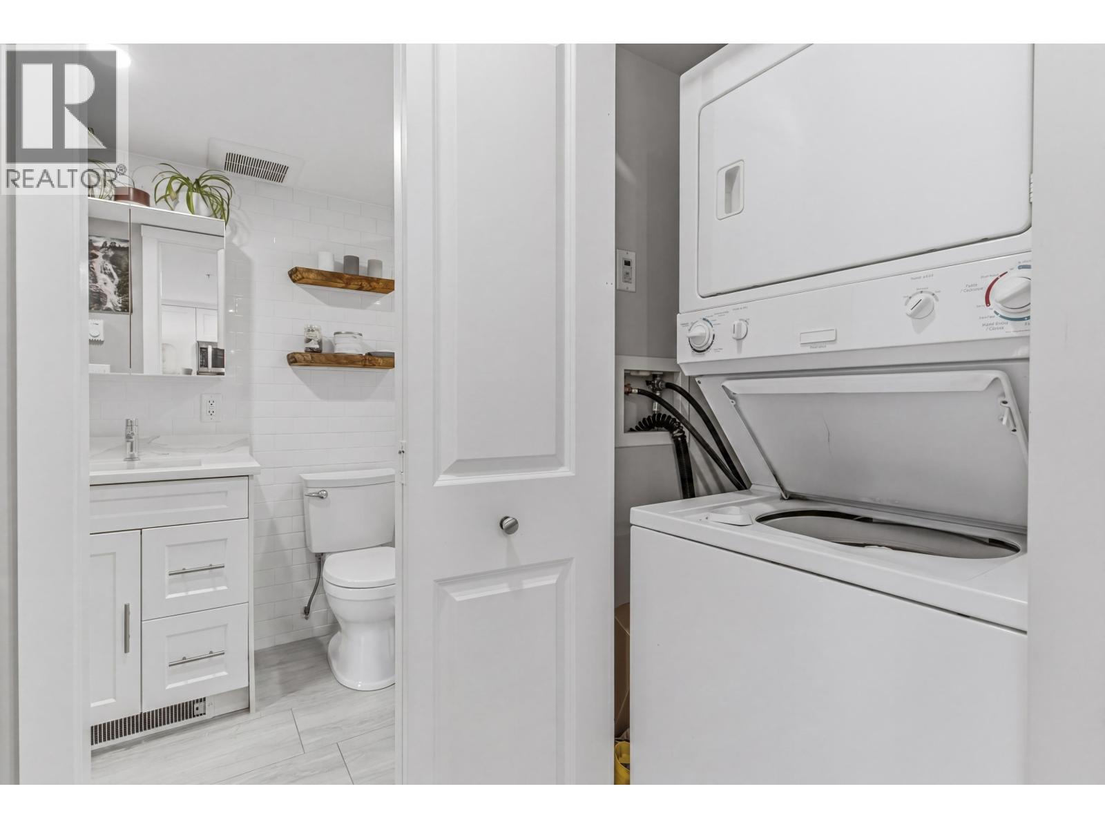 203 38003 Second Avenue, Squamish, British Columbia  V8B 0C4 - Photo 14 - R3123205
