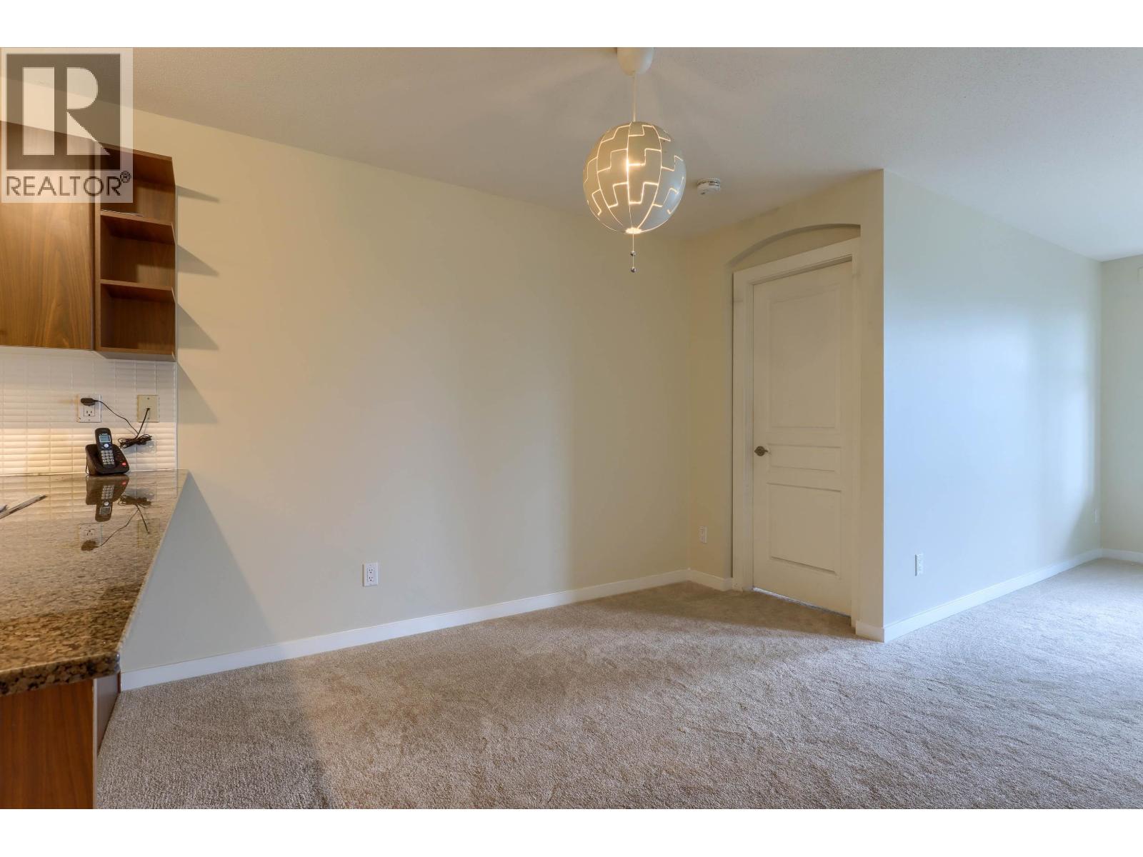 201 4788 Brentwood Drive, Burnaby, British Columbia  V5C 0C5 - Photo 4 - R3123209
