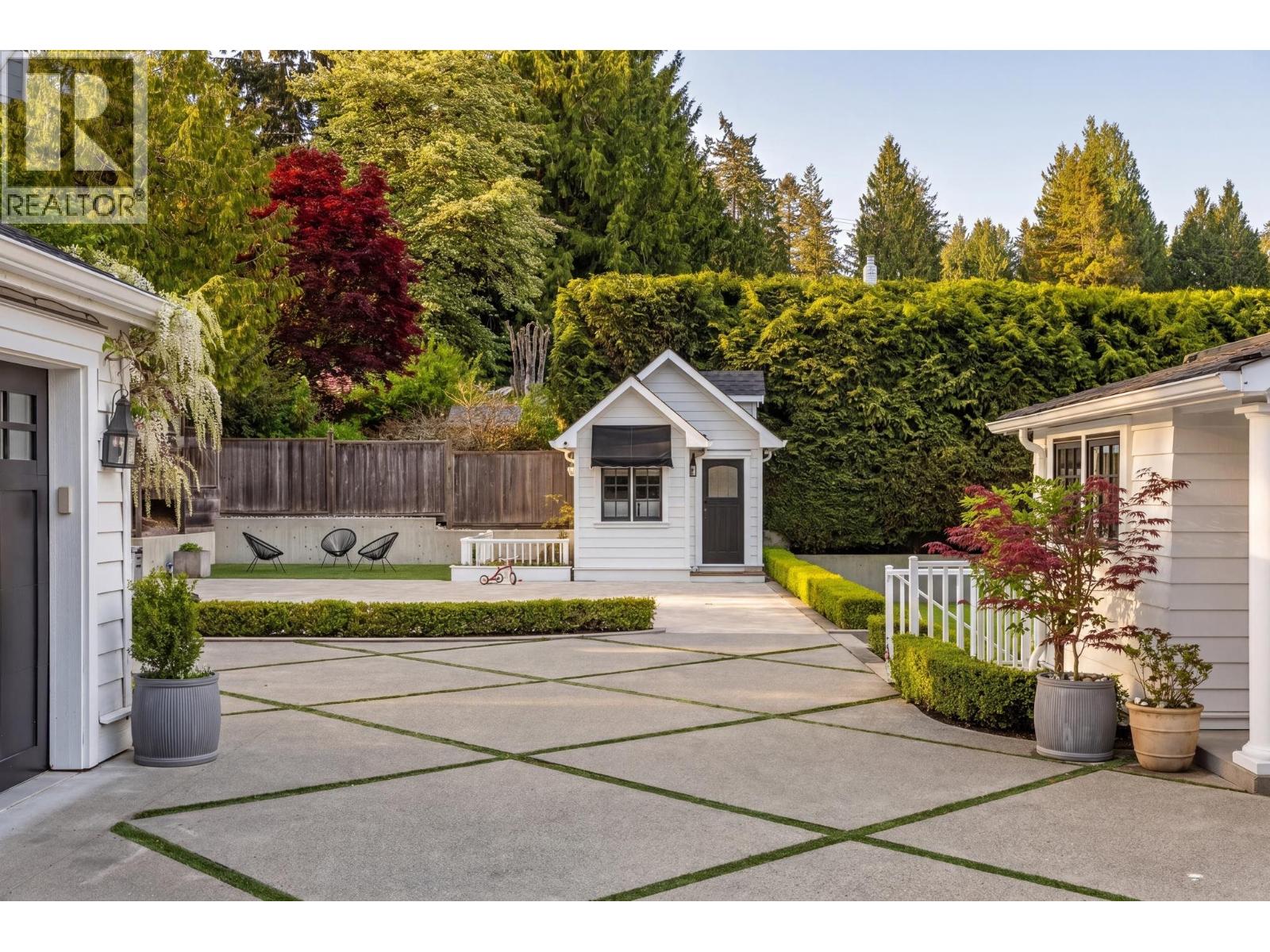 360 E Windsor Road, North Vancouver, British Columbia  V7N 1K1 - Photo 37 - R3123243