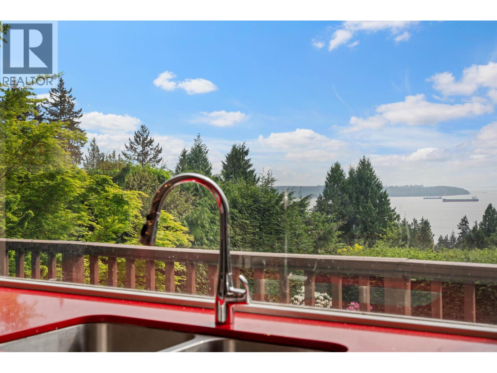 2660 Queens Avenue, West Vancouver, British Columbia  V7V 2Z1 - Photo 15 - R3123244