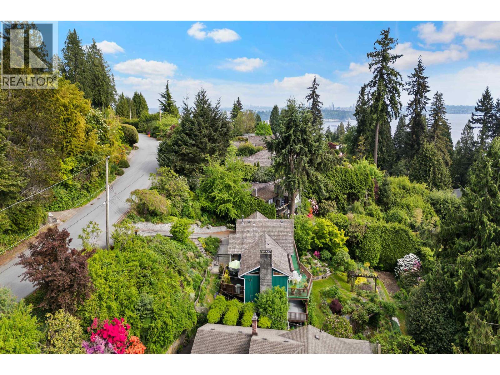 2660 Queens Avenue, West Vancouver, British Columbia  V7V 2Z1 - Photo 30 - R3123244