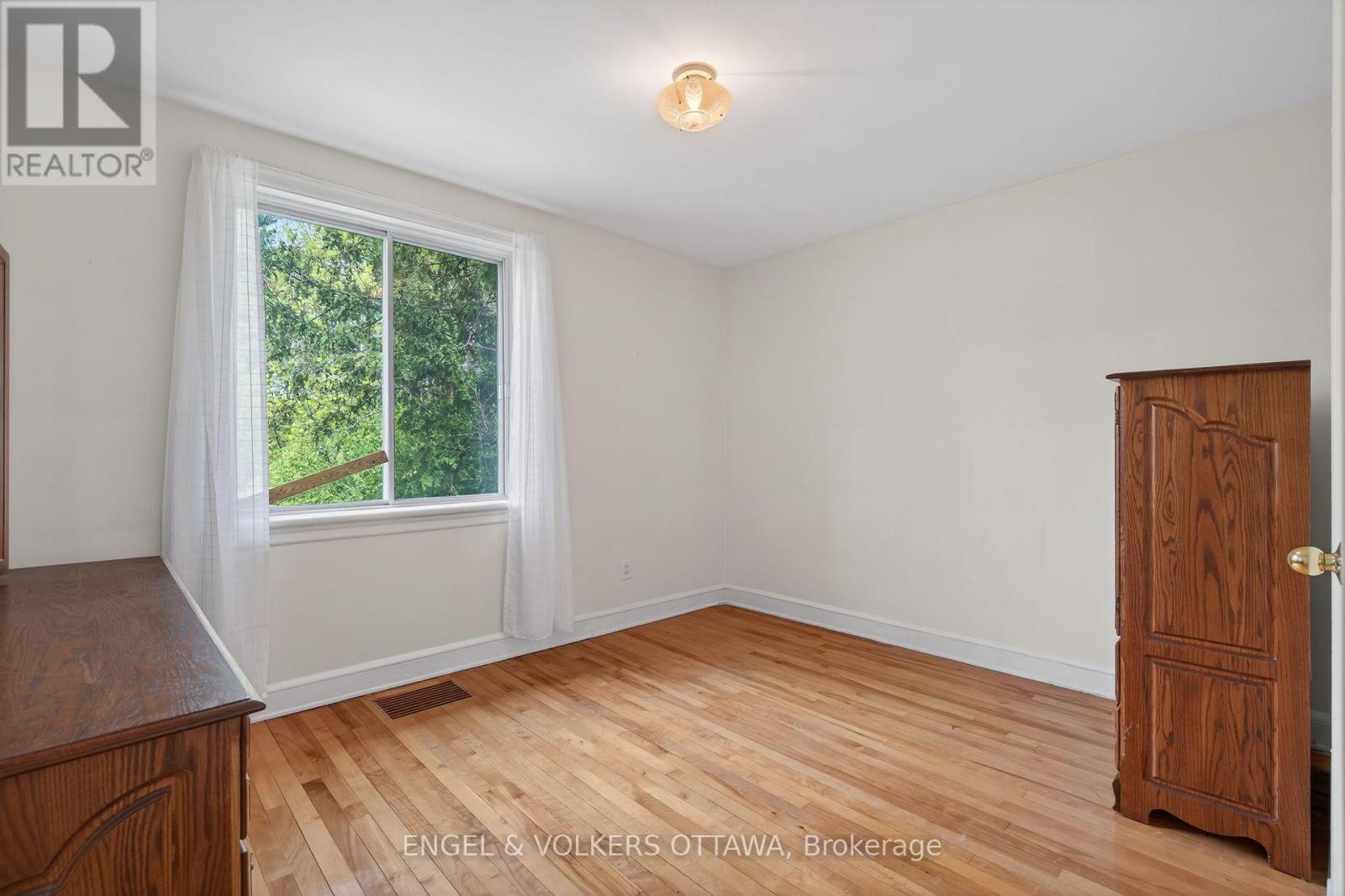 1442 Cavendish Road, Ottawa, Ontario  K1H 6C3 - Photo 14 - X13123750