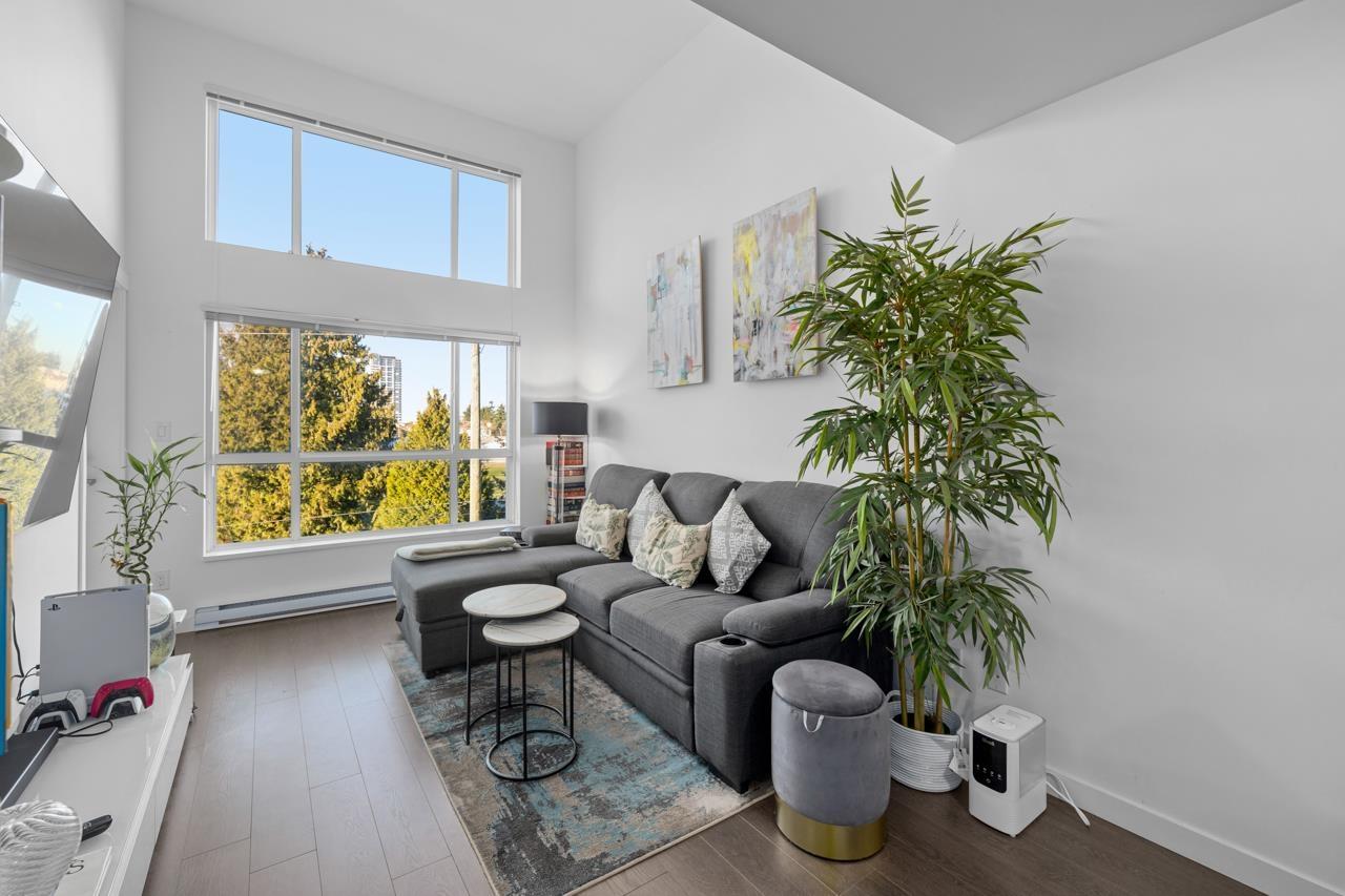 405 10688 140 Street, Surrey, British Columbia V3T 0M6 - Photo 3 - R3123293