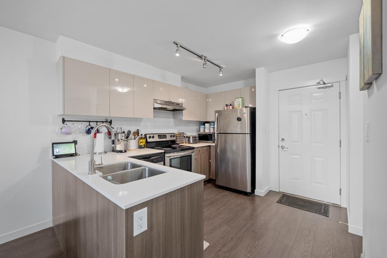 405 10688 140 Street, Surrey, British Columbia V3T 0M6 - Photo 8 - R3123293