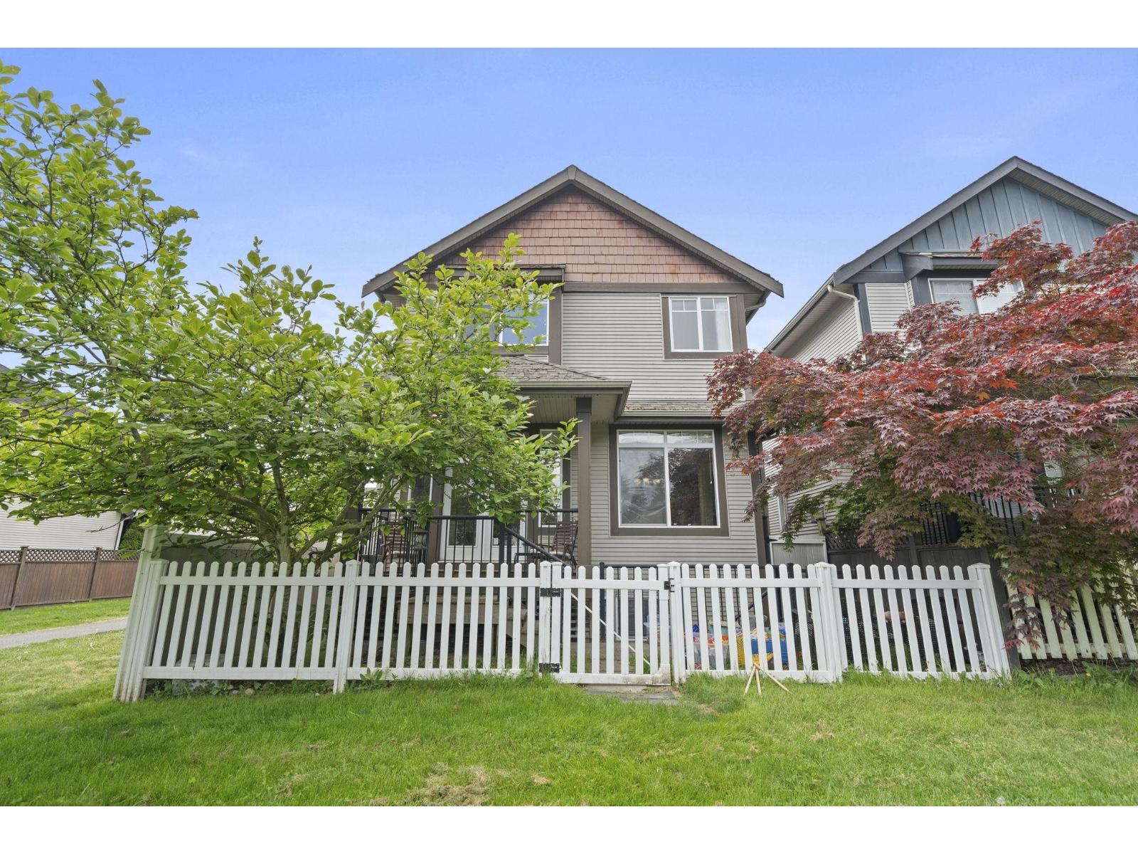 6652 195 Street, Surrey, British Columbia V4N 0C3 - Photo 1 - R3123276