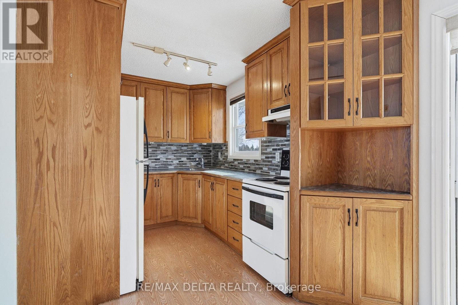 698 Baseline Road, Clarence-Rockland, Ontario  K0A 1N0 - Photo 13 - X12856222