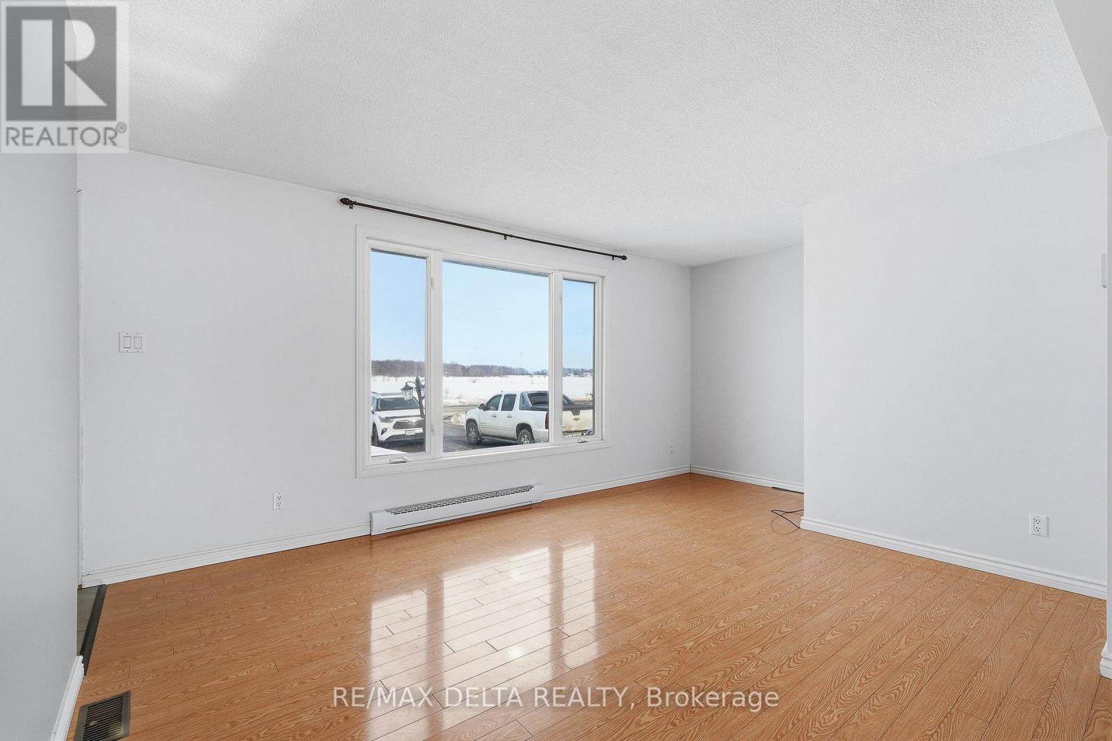698 Baseline Road, Clarence-Rockland, Ontario  K0A 1N0 - Photo 6 - X12856222