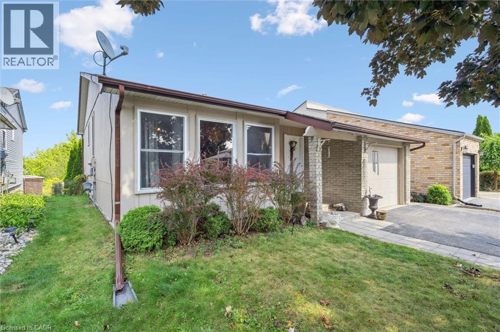 31 Saxony Circle, Cambridge, Ontario  N1S 4G6 - Photo 3 - 40822084