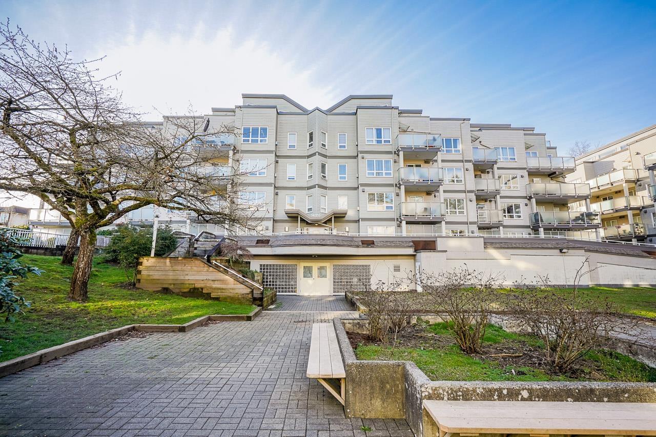 206 14355 103 Avenue, Surrey, British Columbia  V3T 5V5 - Photo 1 - R3100102