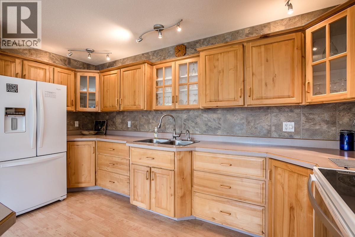 720 2nd Street, Kaslo, British Columbia  V0G 1M0 - Photo 24 - 10376929