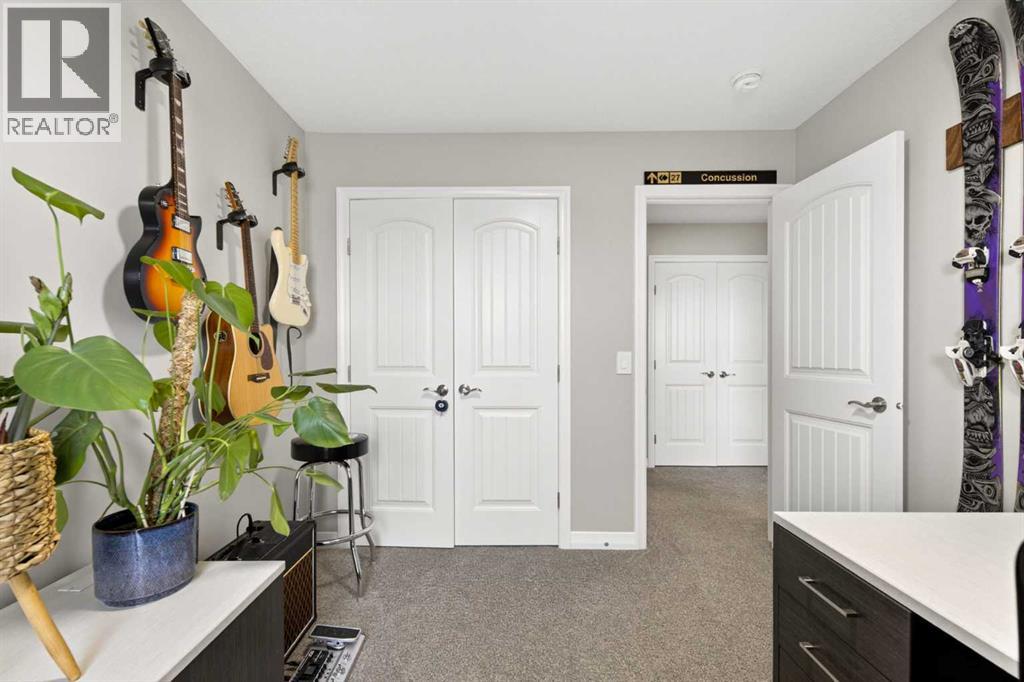 261 Masters Road SE, Calgary, Alberta  T3M 3A1 - Photo 32 - A2297047