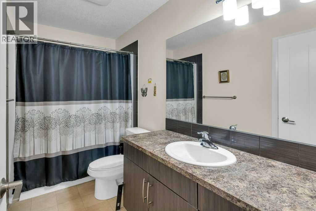 2104, 15 Sunset Square, Cochrane, Alberta  T4C 0E7 - Photo 24 - A2299363