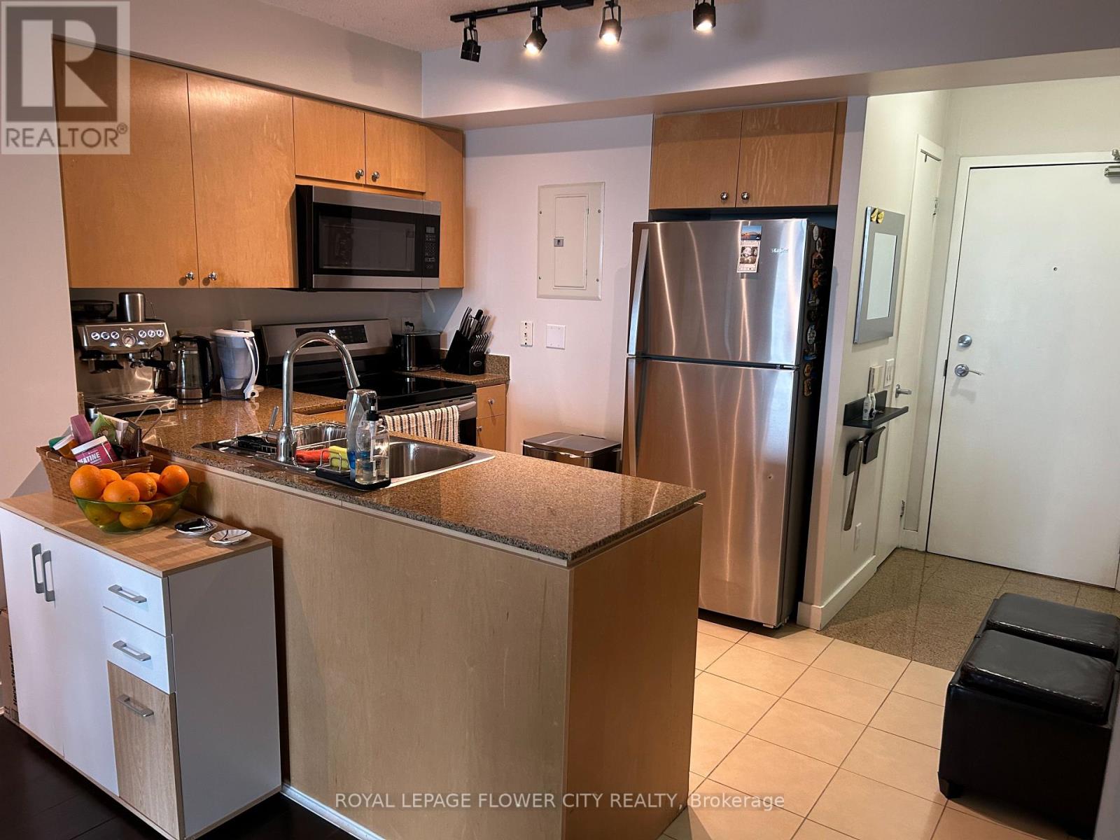 2101 - 373 Front Street, Toronto, Ontario  M5V 3R7 - Photo 12 - C13123812
