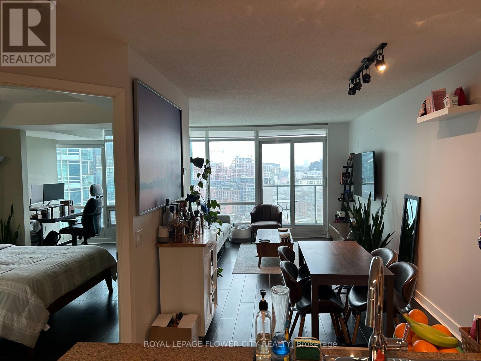 2101 - 373 Front Street, Toronto, Ontario  M5V 3R7 - Photo 18 - C13123812