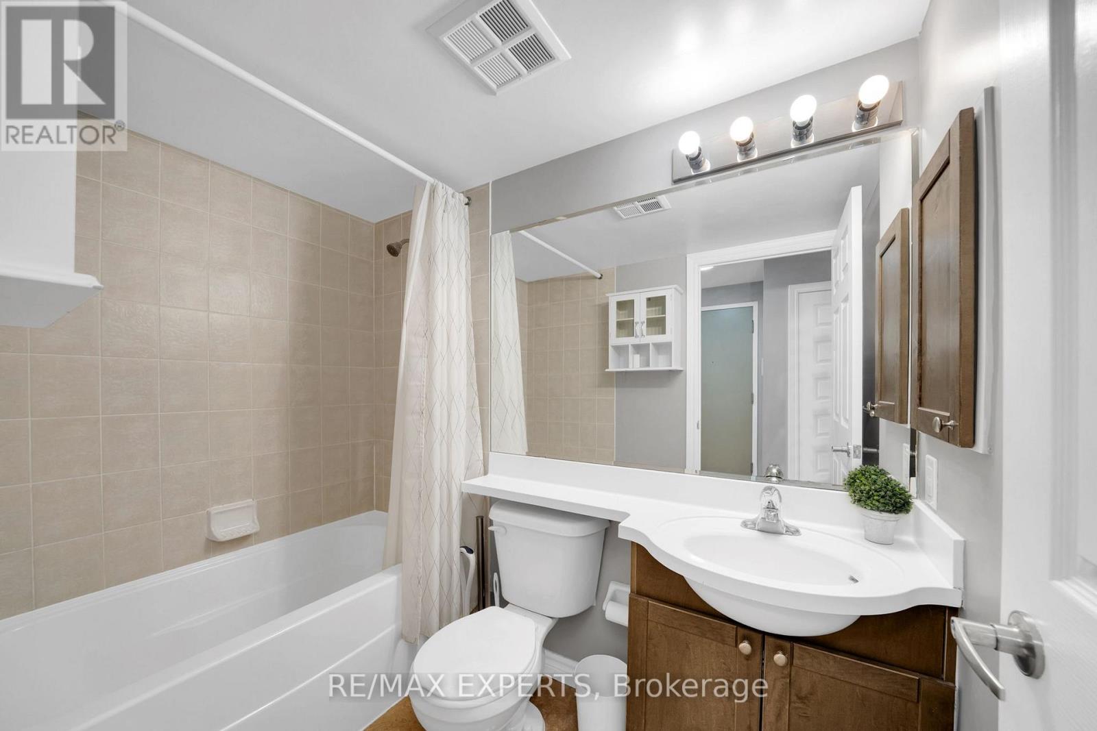 307 - 763 Bay Street, Toronto, Ontario  M5G 2R3 - Photo 11 - C13123834