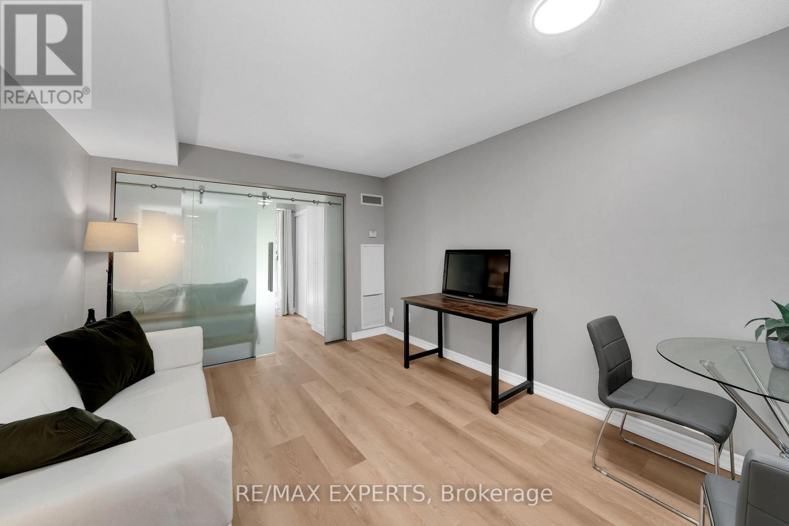 307 - 763 Bay Street, Toronto, Ontario  M5G 2R3 - Photo 15 - C13123834