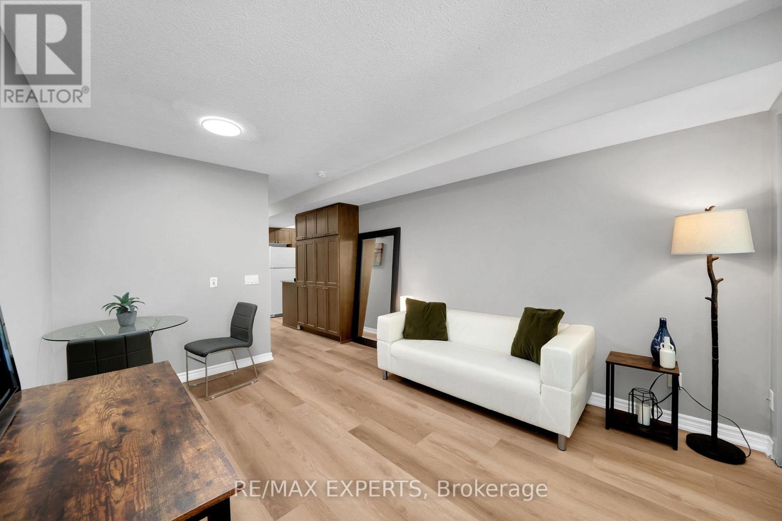 307 - 763 Bay Street, Toronto, Ontario  M5G 2R3 - Photo 17 - C13123834