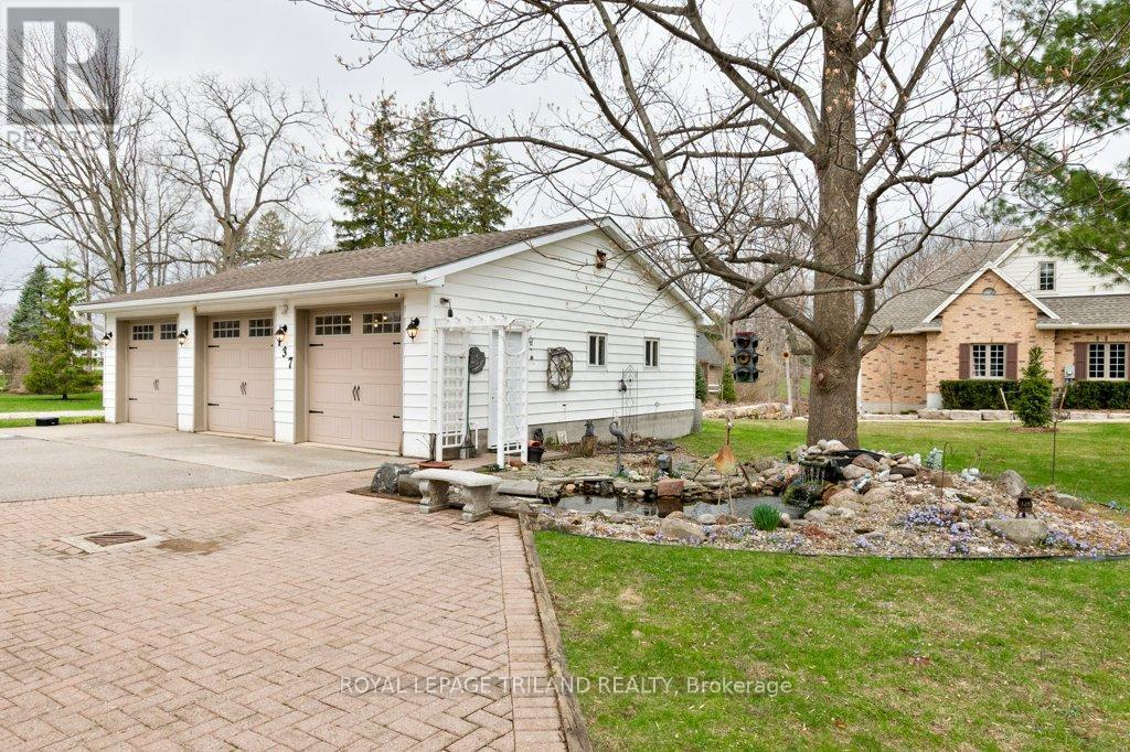 137 St George Street, Central Elgin, Ontario N5P 2M3 - Photo 40 - X12983656