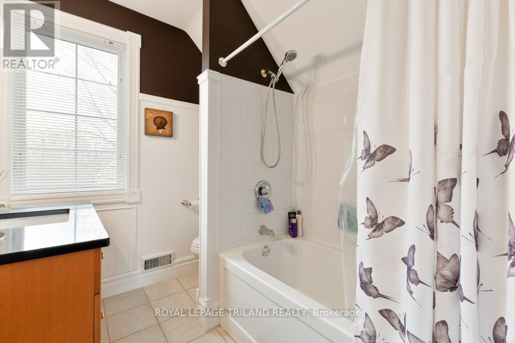 137 St George Street, Central Elgin, Ontario N5P 2M3 - Photo 36 - X12983656