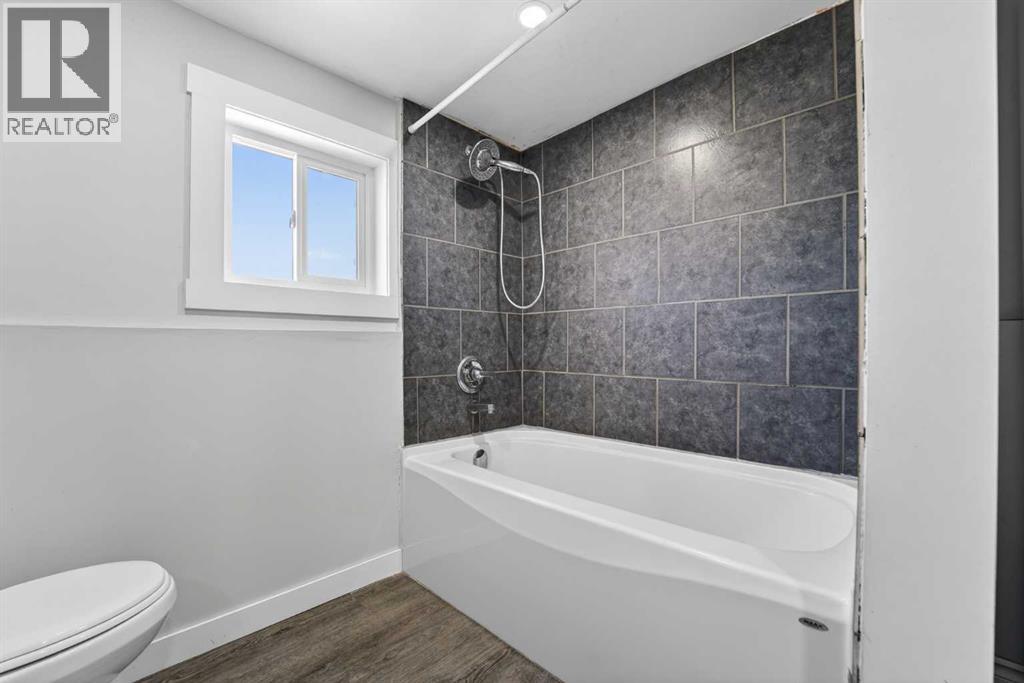 331 N 200 E, Raymond, Alberta  T0K 2S0 - Photo 16 - A2304419