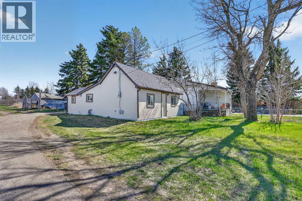 331 N 200 E, Raymond, Alberta  T0K 2S0 - Photo 2 - A2304419