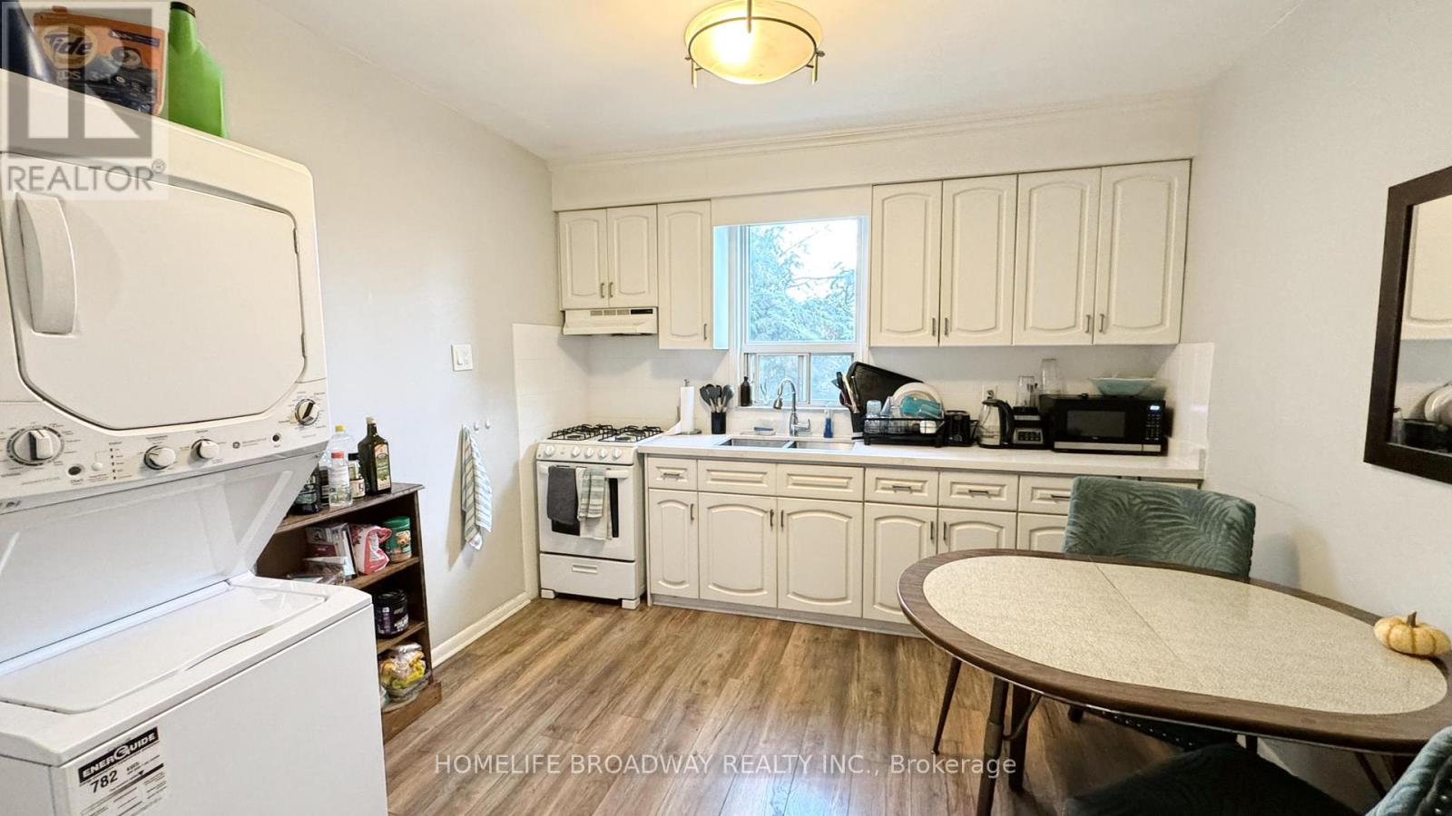 3 Yarmouth Road, Toronto, Ontario  M6G 1W5 - Photo 6 - C13123816