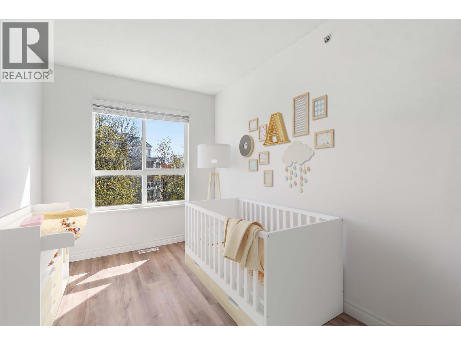 8433 Jellicoe Street, Vancouver, British Columbia  V5S 2J4 - Photo 5 - R3113973