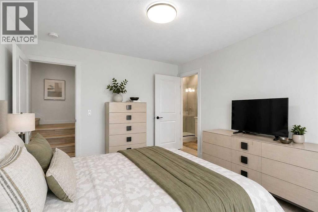 244 Sovereign Common SW, Calgary, Alberta  T3C 3Y3 - Photo 24 - A2296048
